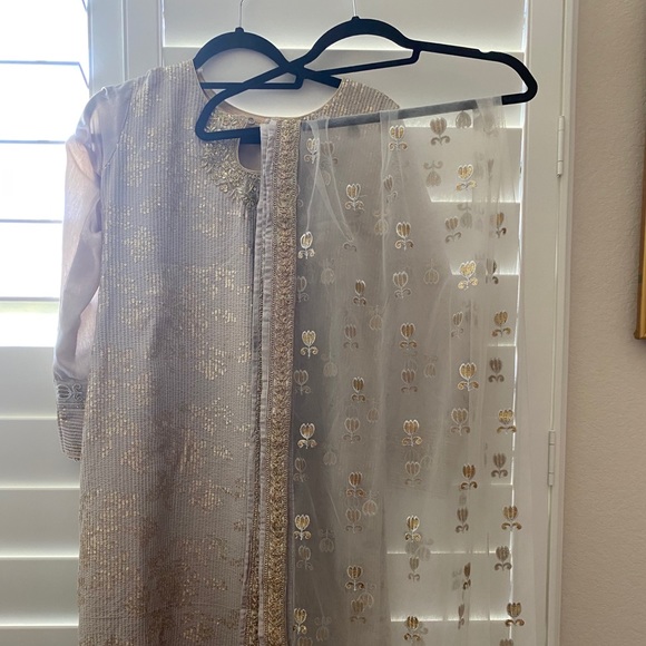 Gray and gold shimmer gown with pants. Size L - Picture 1 of 3